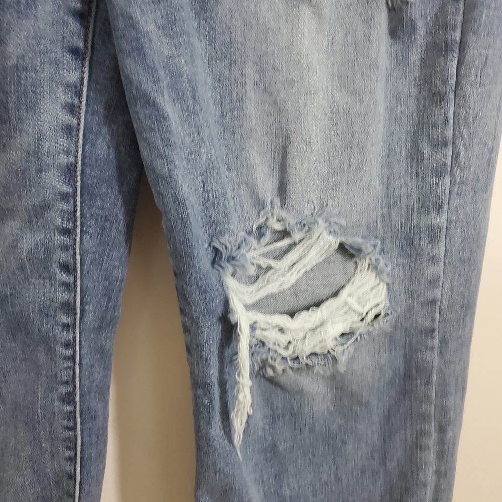 Judy Blue Jeans Wide Leg Cropped Distressed Size 31 Boho Casual Denim - Picture 3 of 11